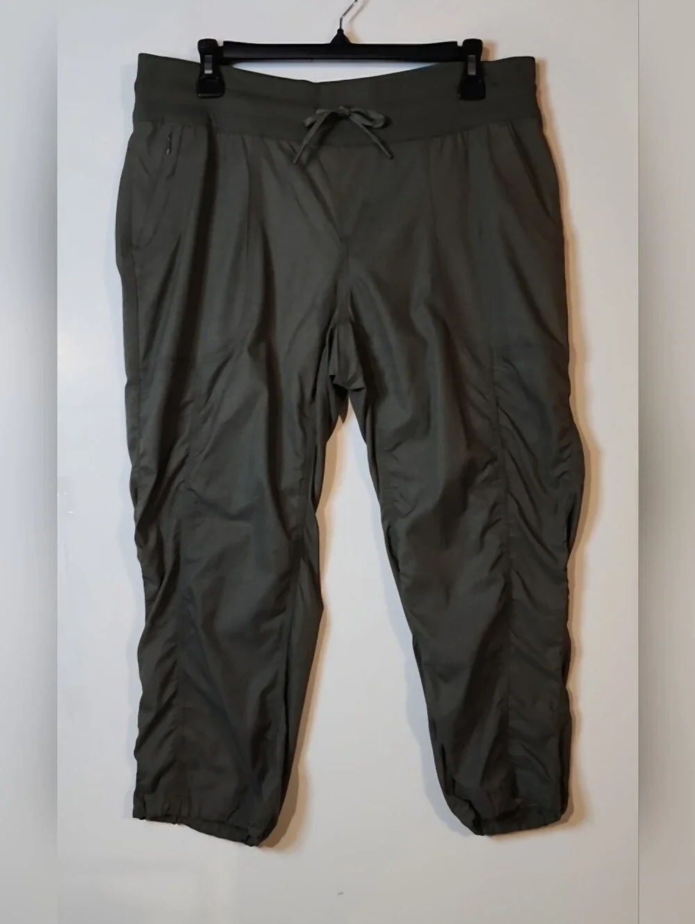 Northface Aphrodite Capri Pants EUC Size Xlarge - Picture 10 of 10